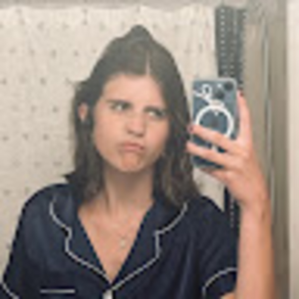 Meet your Posher, Alayna